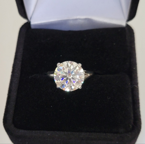 New 5ct Certified Moissanite Engagement Ring - Picture 4 of 12